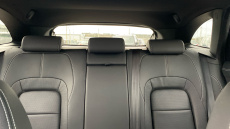 Jaguar F-Pace 2.0 D200 R-Dynamic Black 5dr Auto AWD Diesel Estate